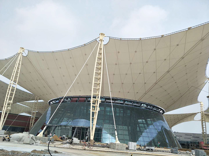 PTFE膜結構材料的質量怎么樣？PTFE膜結構材料有哪些特性？