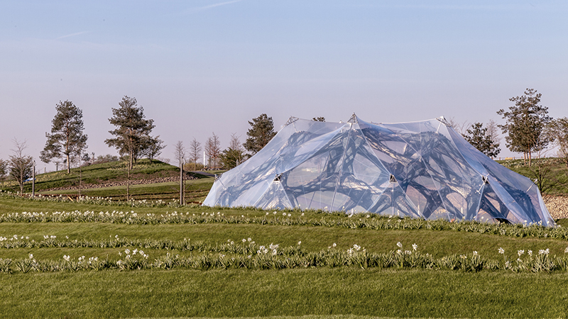 ETFE膜結(jié)構(gòu)在膜建筑中有哪些競(jìng)爭(zhēng)優(yōu)勢(shì)？ETFE膜結(jié)構(gòu)特點(diǎn)有哪些？