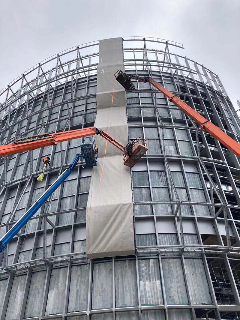 萬豪空間結(jié)構(gòu)員工到紹興國際會展中心PTFE外立面網(wǎng)格膜項(xiàng)目學(xué)習(xí)交流