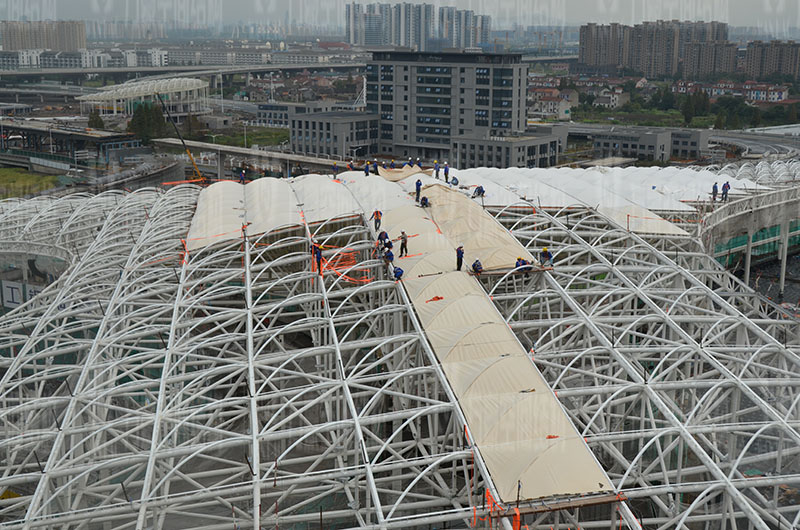 萬豪空間結構員工到杭州亞運會棒（壘）球體育文化中心膜結構項目學習交流