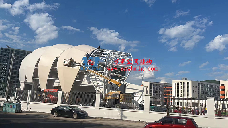 龍泉市體育場鋼膜結構工程完工