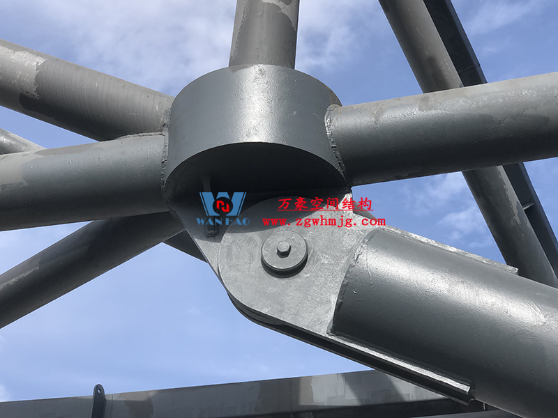 明宇廣場6號地塊商業（萬達廣場）改造項目鋼膜結構ETFE蓋頂天幕工程進入鋼結構吊裝階段