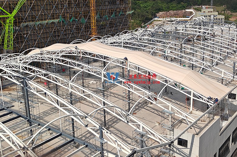 勞動最光榮，致敬一線工作者！