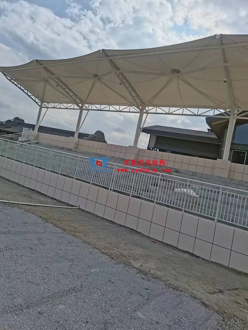 四川職業技術學院鋰電科技學院建設項目看臺膜結構工程 四川職業技術學院鋰電科技學院建設項目看臺膜結構工程