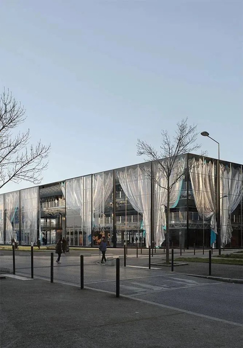 又要透光，又要遮陽