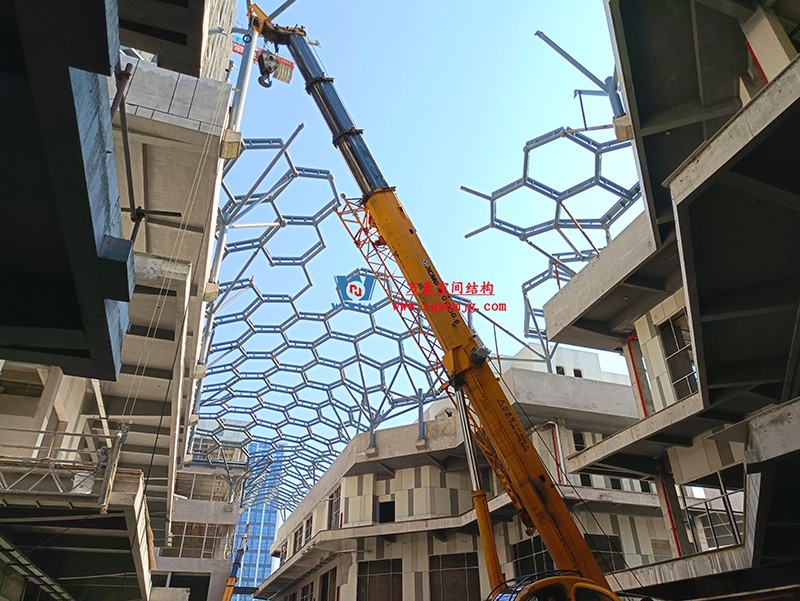 嘉興長安里ETFE氣枕鋼膜結構頂棚工程現場學習觀摩會