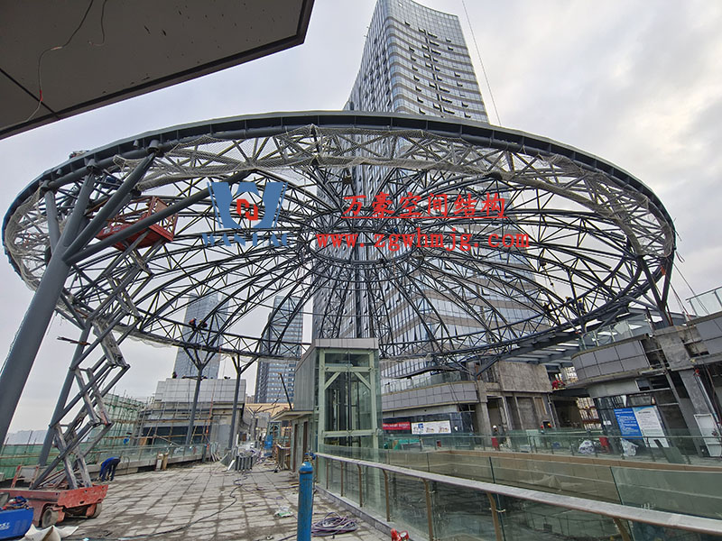 南充萬達商業街區蓋頂天幕空間鋼結構 南充萬達商業街區蓋頂天幕空間鋼結構