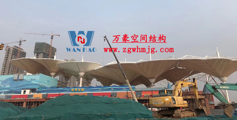 山東聊城萬達小鎮(zhèn)七彩祥云索膜結(jié)構(gòu)項目