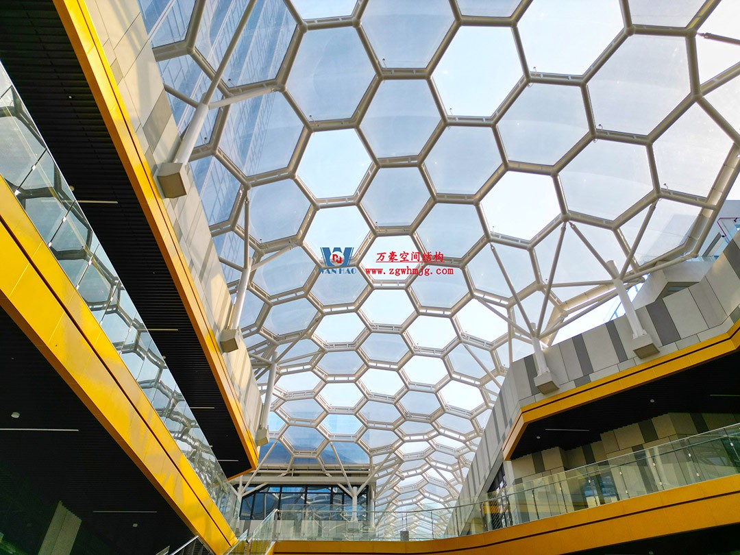 已完工，這個ETFE氣枕商業天幕閃亮登場！