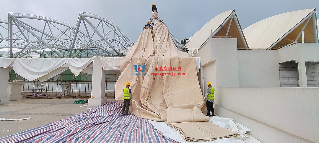 海南醫學院第一附屬醫院江東新院區連廊天幕順利完工