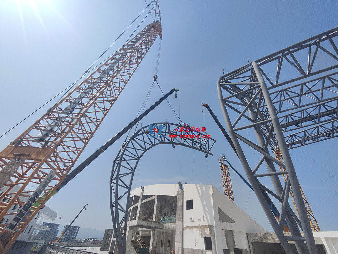 瑞麗國際文體中心建設項目體育場屋面膜結構工程