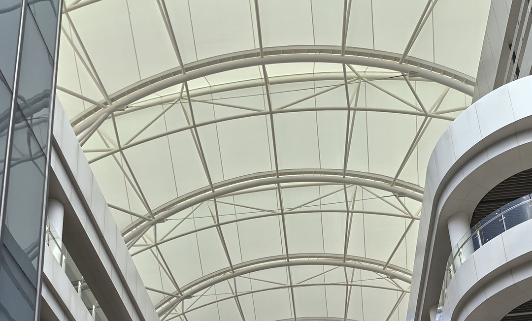 超強(qiáng)臺(tái)風(fēng)"摩羯"狂嘯登陸，這個(gè)膜結(jié)構(gòu)天幕經(jīng)受嚴(yán)峻考驗(yàn)！