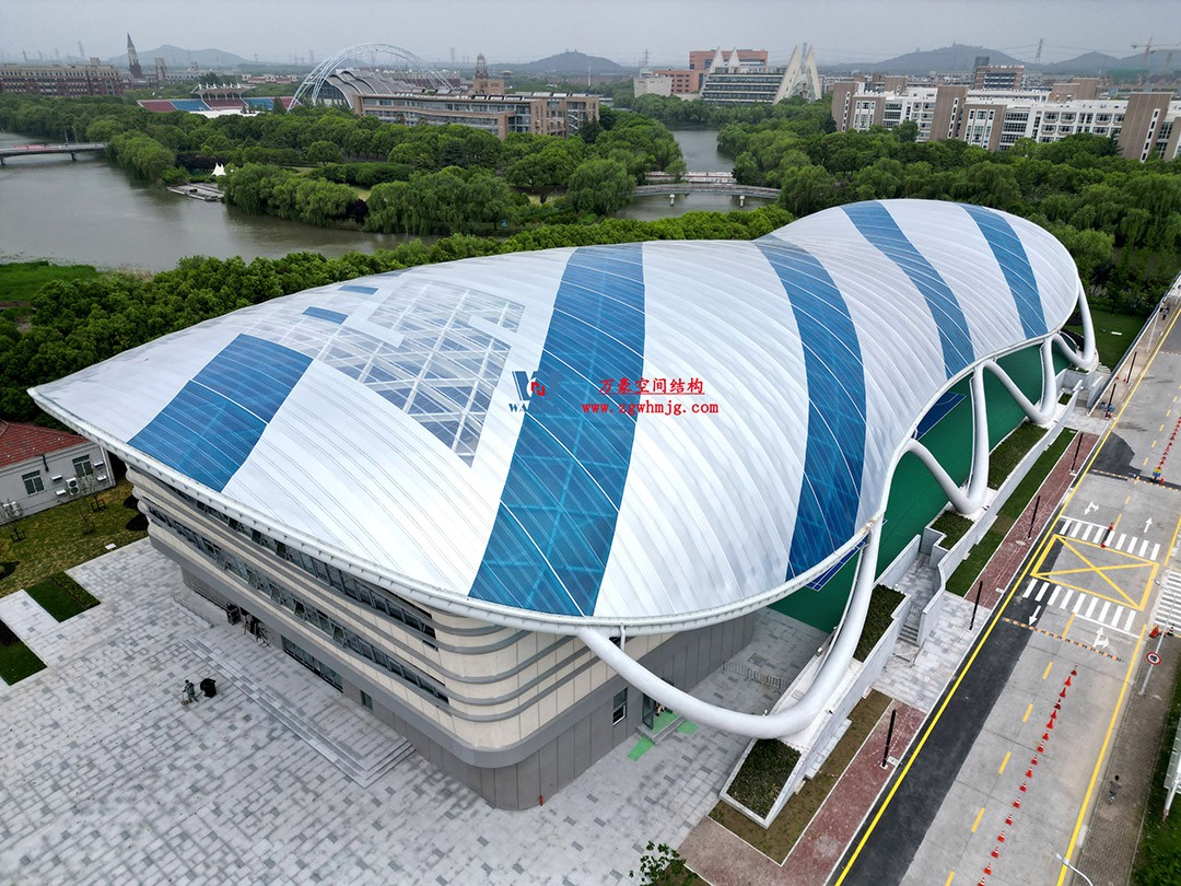 帆影碧波|風雨操場上的ETFE膜結(jié)構(gòu)穹頂