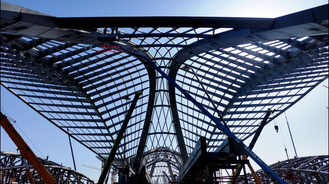 鄭州新地標(biāo)丨萬(wàn)豪打造中原國(guó)際會(huì)展中心