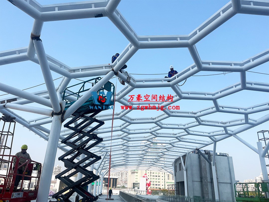 廣州茂名總匯天街商業(yè)街鋼結(jié)構(gòu)工程