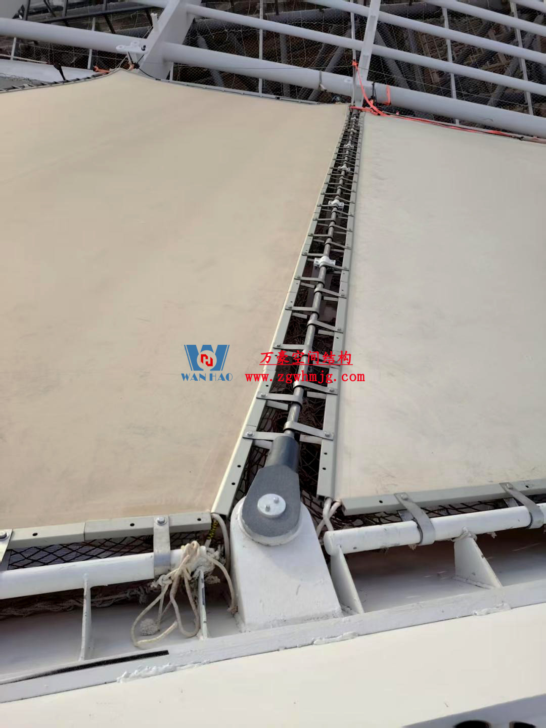 鄭州中原高鐵港數字展貿城ETFE膜結構 PTFE膜結構項目