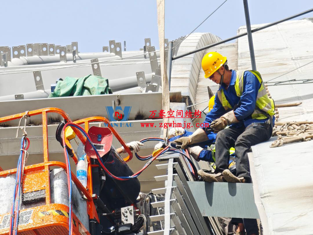 鄭州中原高鐵港數字展貿城ETFE膜結構 PTFE膜結構項目