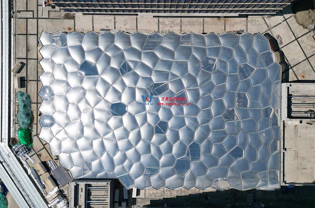 安吉云安里ETFE氣枕商業天幕圓滿完工