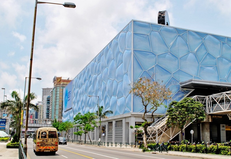 ETFE膜結(jié)構(gòu)膜材是什么？ETFE膜結(jié)構(gòu)建筑的優(yōu)缺點(diǎn)分別是什么？