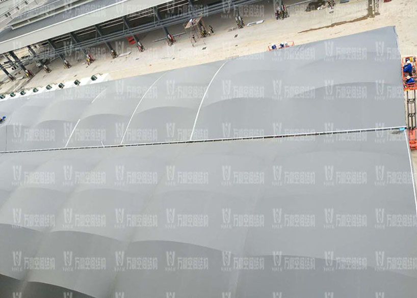 膜結構遮陽雨棚有哪些特點？如何選擇合適的膜結構遮陽棚公司？