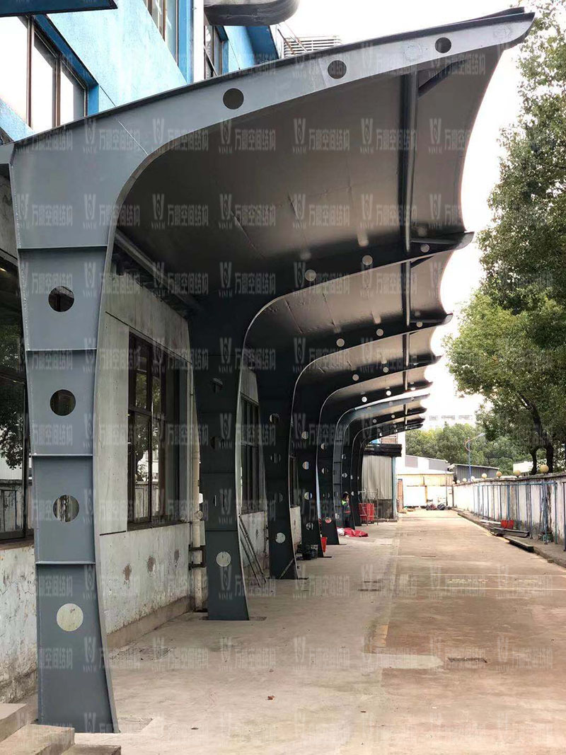 膜結(jié)構(gòu)車(chē)棚的價(jià)格是如何計(jì)算出來(lái)的呢？影響膜結(jié)構(gòu)車(chē)棚價(jià)格的因素有哪些？